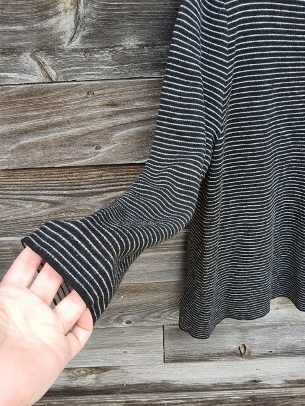LOFT Black and White Striped Sweater Size XL - Picture 5 of 9